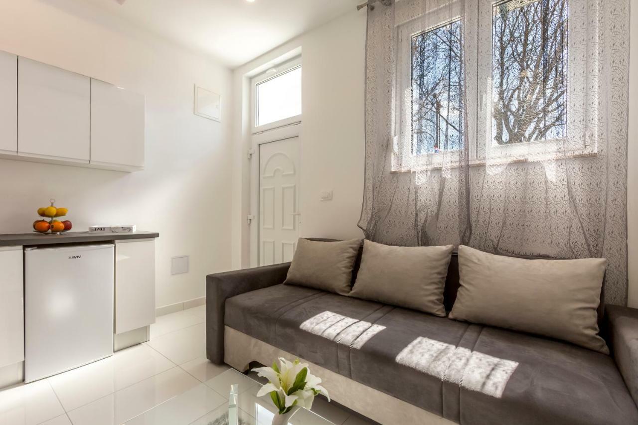 Studio Apartments Twins Split Exterior foto