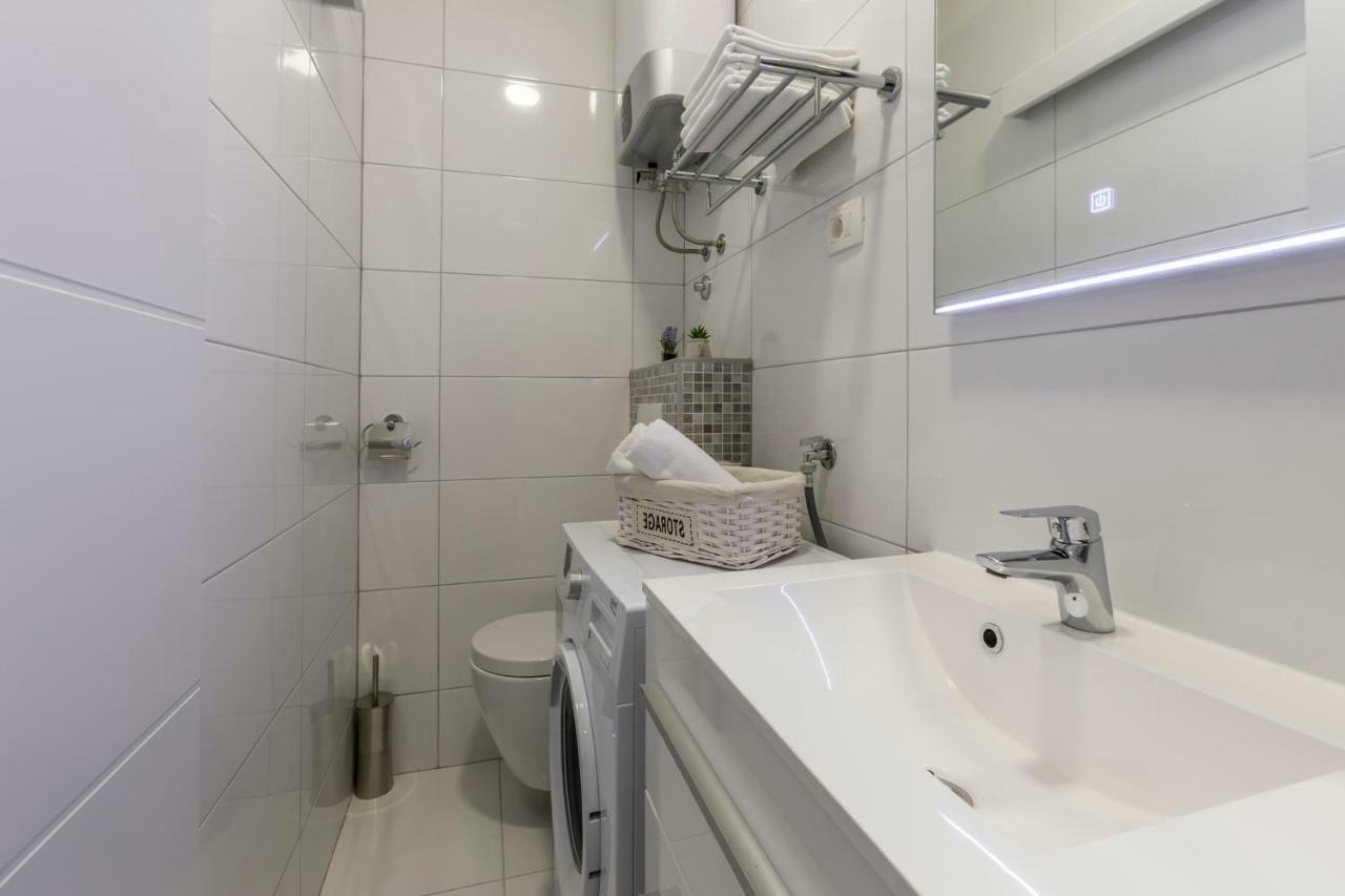 Studio Apartments Twins Split Exterior foto
