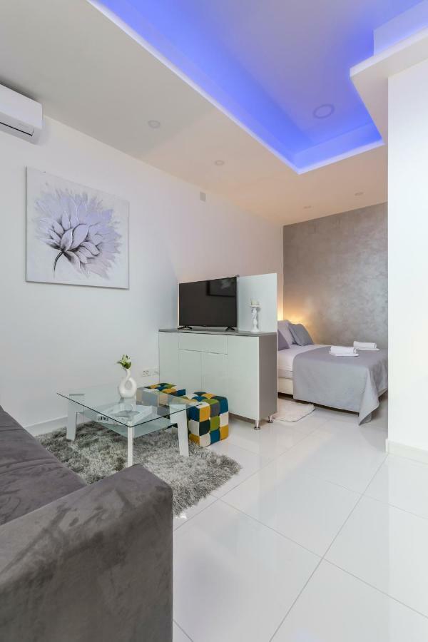 Studio Apartments Twins Split Exterior foto